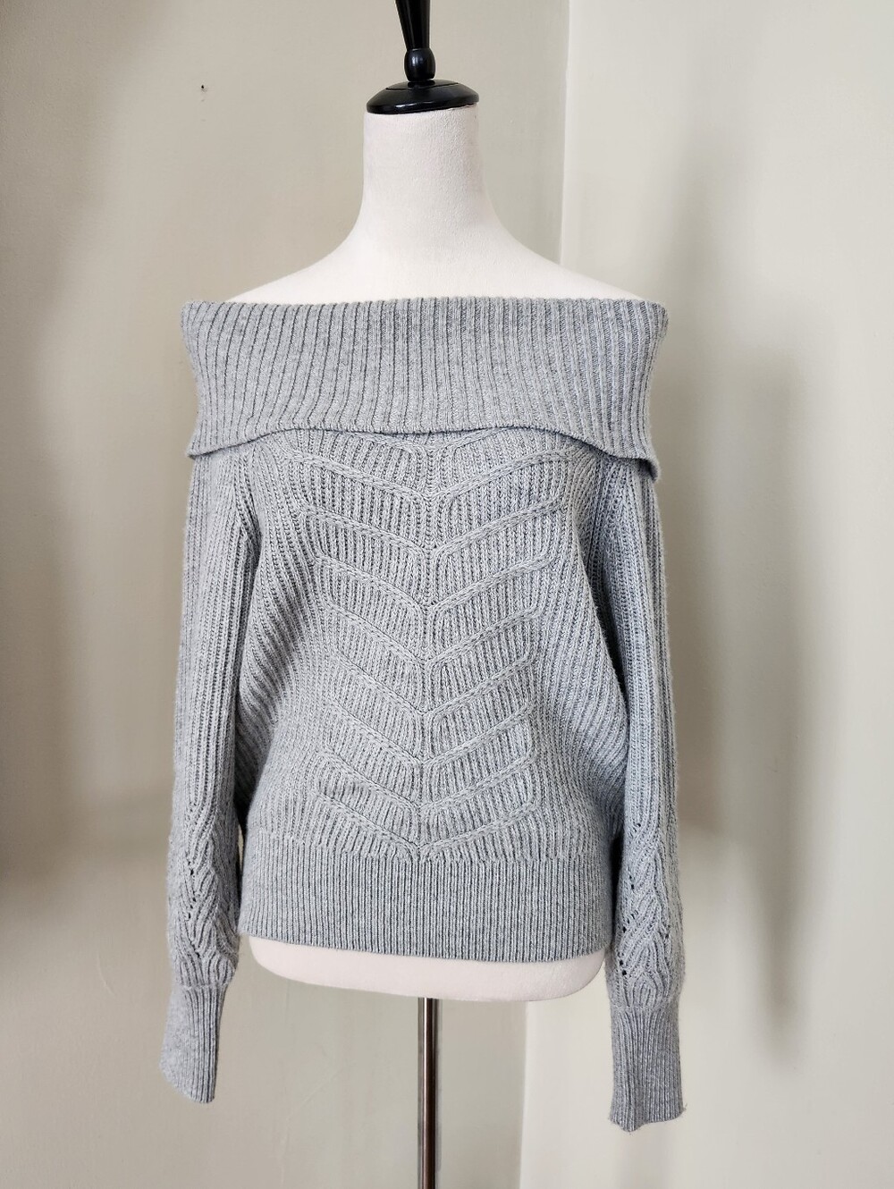 White House Black Market Off-Shoulder Cable Knit  Wool/Cashmere  Sweater, S